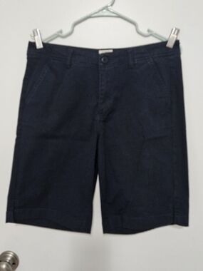 L.L. Bean Women's Favorite Fit Navy Flat Front Cotton Shorts Size 8
